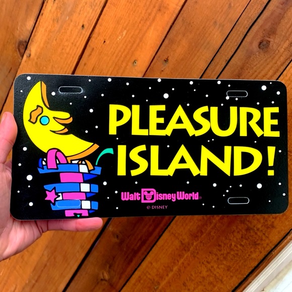 Disney’s Pleasure Island License Plate Decal (original) - Picture 7 of 15